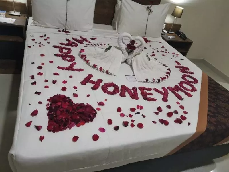 romantic bed setting for honeymoon